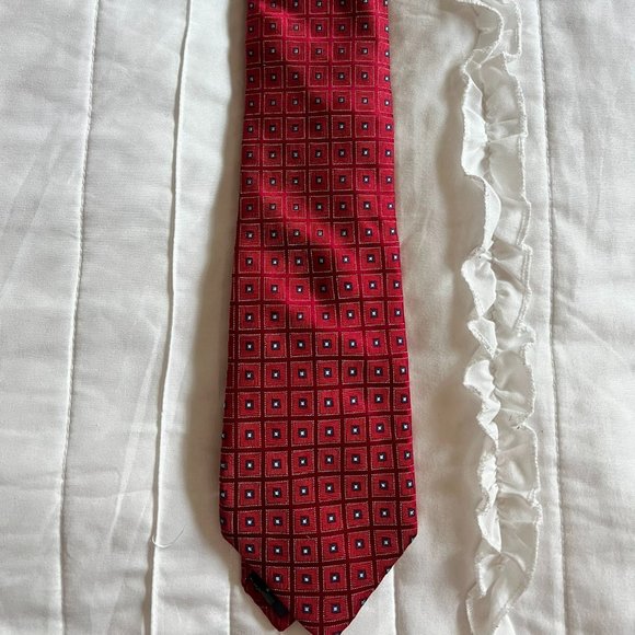 US Polo Association Red Geometric Silk Tie - Picture 1 of 4